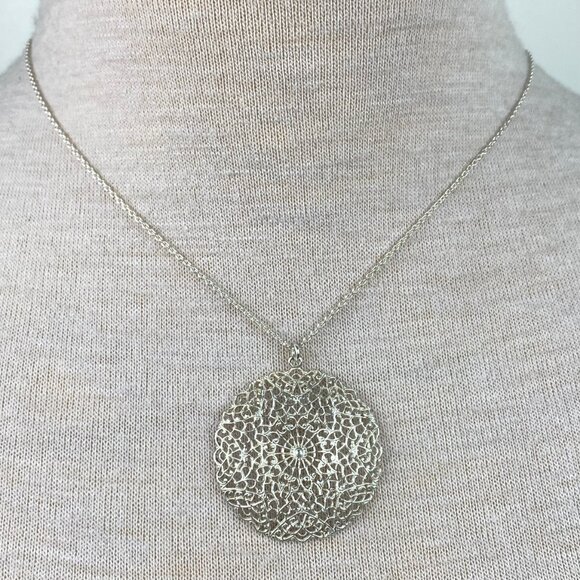 Stella & Dot Sterling Silver Lace Pendant Necklace